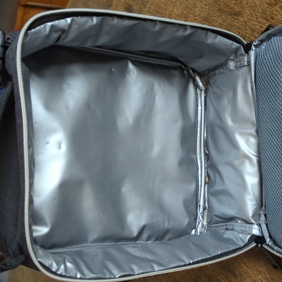 Black and blue lunchbox - Picture 6 of 9